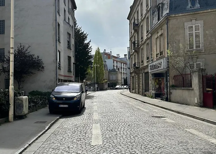 Charme- Calme-nancy Centre, 1 Salon, 1 Chambre, Salle De Bain Nancy